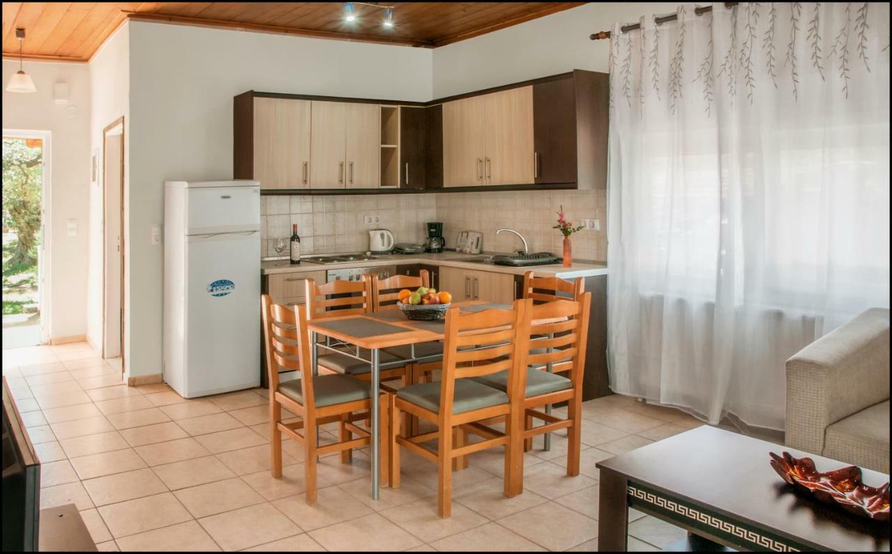 Sunray Separate Villa Skala Sotiros Exterior photo